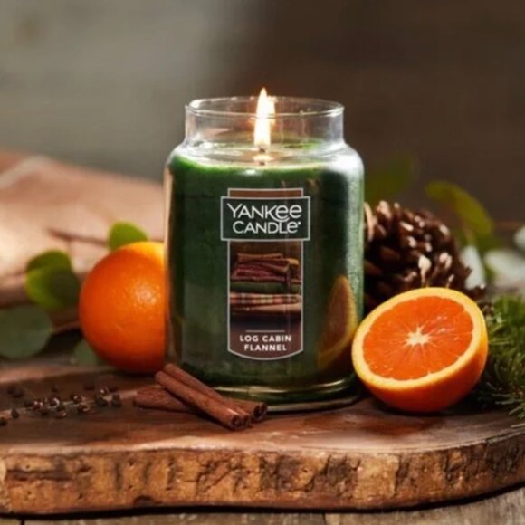 YANKEE CANDLE Log 22oz Large Glass Jar Log Cabin Flannel NEW - Picture 2 of 5